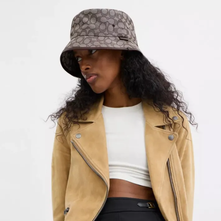 Chapeau cloche en jacquard signature