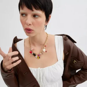 Collier remarquable à breloques cœur et taxi