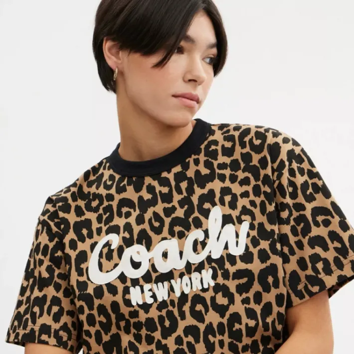 T Shirt Court à Motif Léopard Cursive Signature