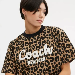T Shirt Court à Motif Léopard Cursive Signature