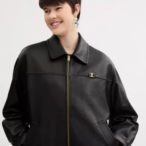 Veste en cuir oversize avec plaque « C » traditionnelle